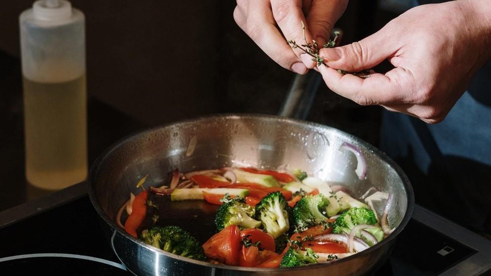 Tava od nehrđajućeg čelika /24cm/ Indukc